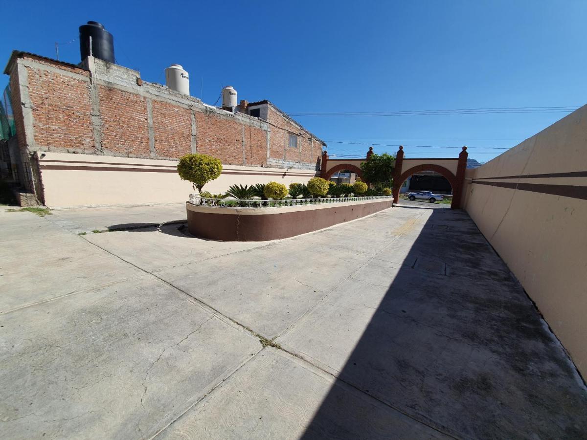 Auto Hotel Luz De Luna Guanajuato Dış mekan fotoğraf